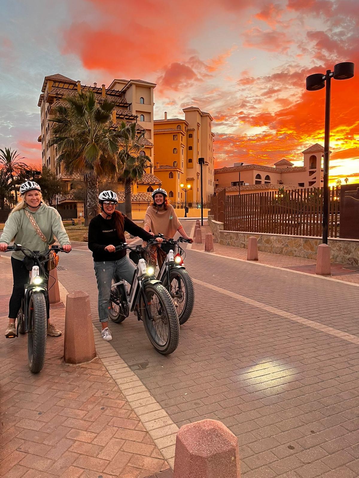 Sunset Fietstour | Beleef de Magie van de Zonsondergang